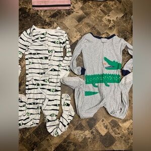 Bundles of 2 pajamas 3 years